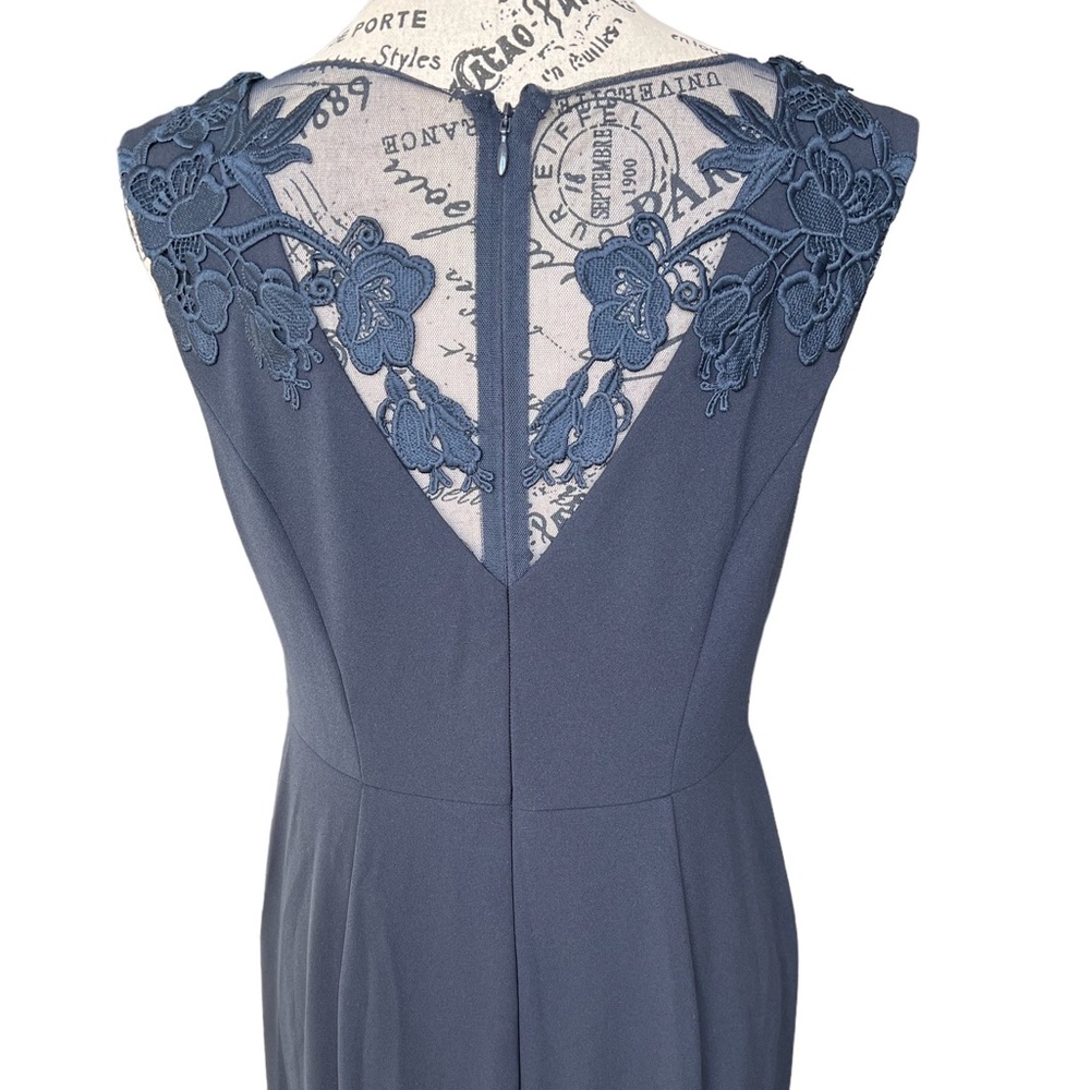 Aidan Mattox Gown - Picture 10 of 12